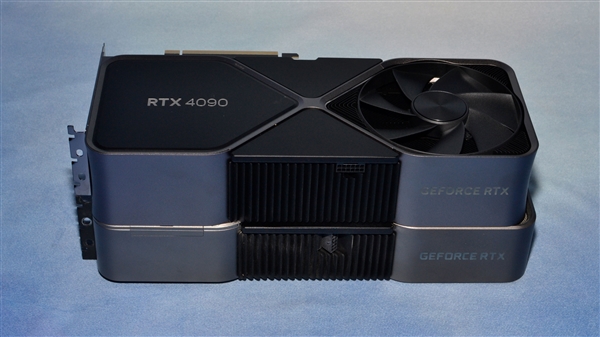 什么逆天科技！RTX  5090被传只有双插槽、双风扇