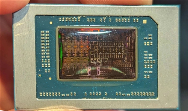 AMD锐龙AI  300真身被扒出：四个Zen5八个Zen5c