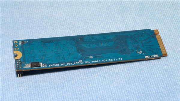 这才是我想要的PCIe  5.0 SSD！慧荣SM2508主控首测：读写满血 还不烫手