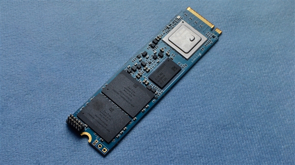 这才是我想要的PCIe  5.0 SSD！慧荣SM2508主控首测：读写满血 还不烫手