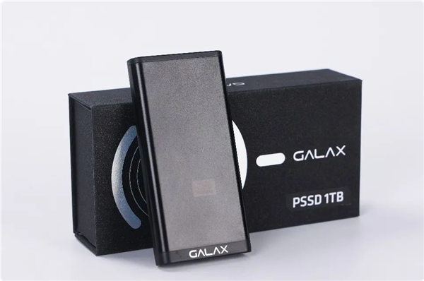 iPhone绝配！影驰首款磁吸移动SSD  PSD01发布：传输速率20Gbps
