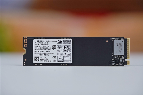 第四代三维闪存芯片！长江存储PC41Q  1TB  SSD图赏