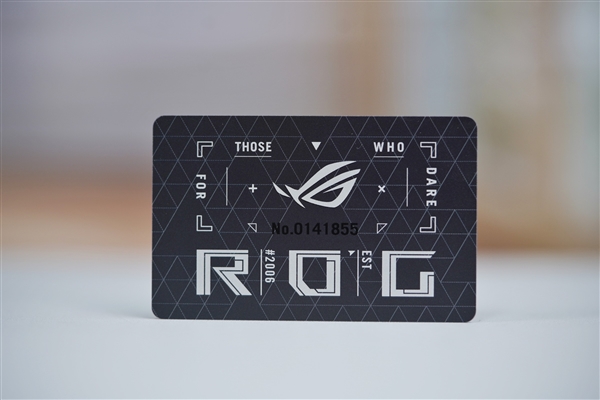 英特尔Ultra旗舰座驾！华硕ROG  MAXIMUS  Z890 HERO主板图赏