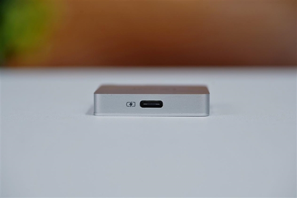 iPhone  16 Pro绝配！雷克沙SL400 2TB移动硬盘图赏