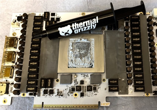 双12V-2×6供电！影驰RTX 5090D名人堂创下3DMark全球纪录