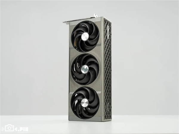 性能比肩4090? NVIDIA没做到的事 让AMD干了