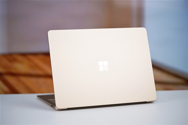 买前要谨慎！亚马逊警告：微软Surface Laptop 7退货率高