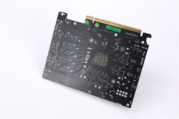 甜品新选择|影驰GeForce RTX  5060金属大师白金版OC 显卡评测