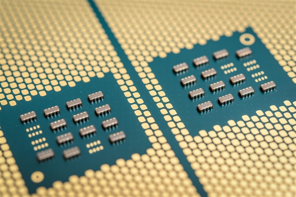 俄罗斯科技公司：美国禁令没用 Intel、AMD处理器照样买得到