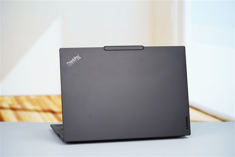高端商务本需要怎样的SSD！搭载长江存储PC411的联想ThinkPad E14 Gen7磁盘性能测试：高性能 低功耗 稳定可靠
