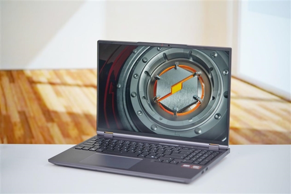 锐龙9 9955HX3D+RTX 5090双绝！机械革命苍龙16 Ultra图赏