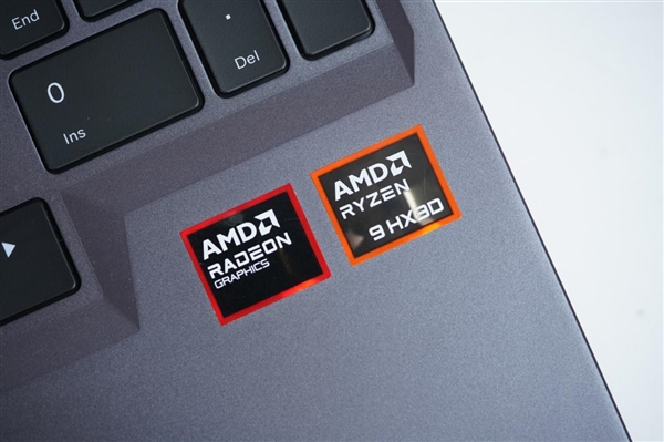 锐龙9 9955HX3D+RTX 5090双绝！机械革命苍龙16 Ultra图赏
