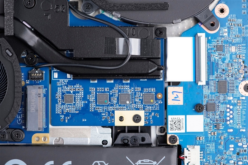长江存储PC411 2TB SSD评测：性能卓越稳定可靠 夏天高负载也只有56度