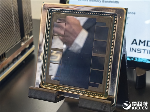 AMD MI350系列AI服务器真机展示：八卡2.3TB内存、每秒16亿亿次算力