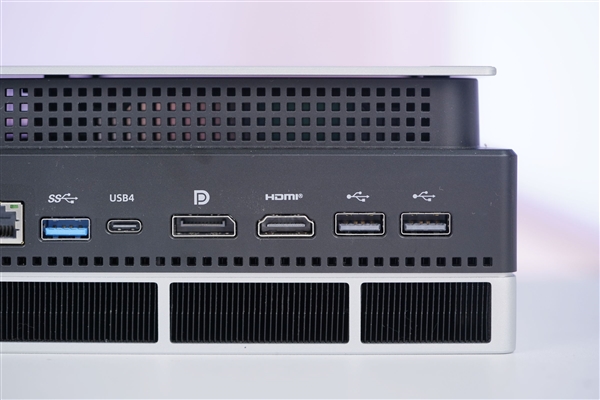 锐龙AI Max+ 395加持！极摩客EVO-X2 2025迷你机图赏