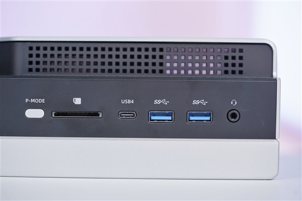 锐龙AI Max+ 395加持！极摩客EVO-X2 2025迷你机图赏