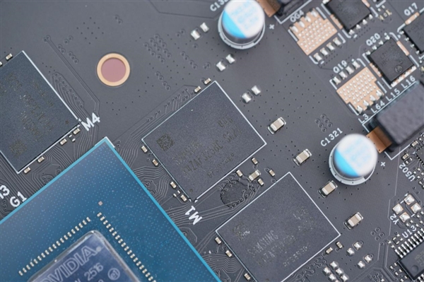 橘白小清新！七彩虹COLORFIRE RTX 5050 MEOW橘影橙DUO OC图赏