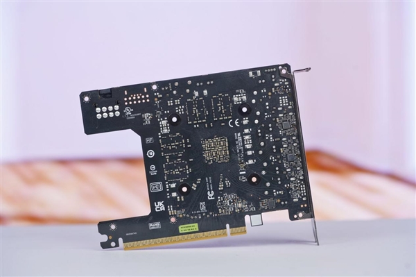 紧凑双槽设计！映众RTX 5050曜夜显卡图赏