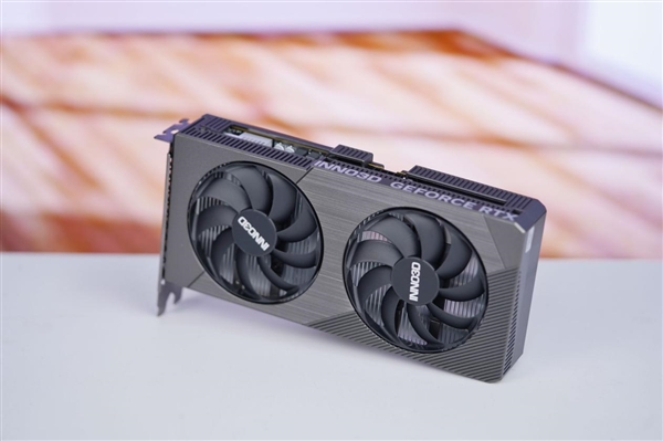 紧凑双槽设计！映众RTX 5050曜夜显卡图赏