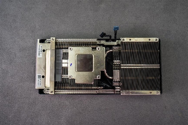 DLSS4助力耕升GeForce RTX 5050 追风 OC重塑入门级显卡格局