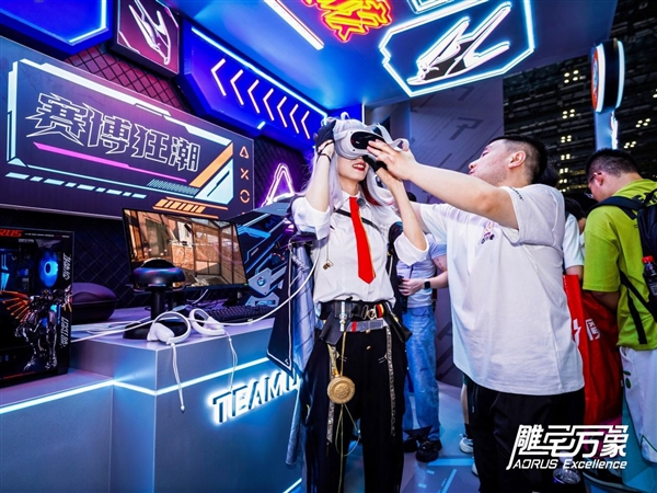 BW2025技嘉AORUS战力全开 次元突破！硬核电竞引爆文化狂潮